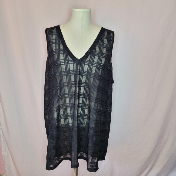 Plus size 2x sheer sleeveless gingham top black - Picture 5 of 12